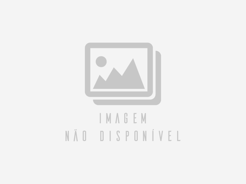 Sapatos, sandalhas, botas - Imagem não disponível