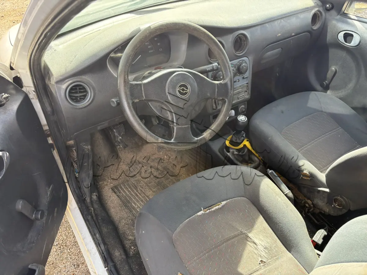 LOTE 014 - Automóvel