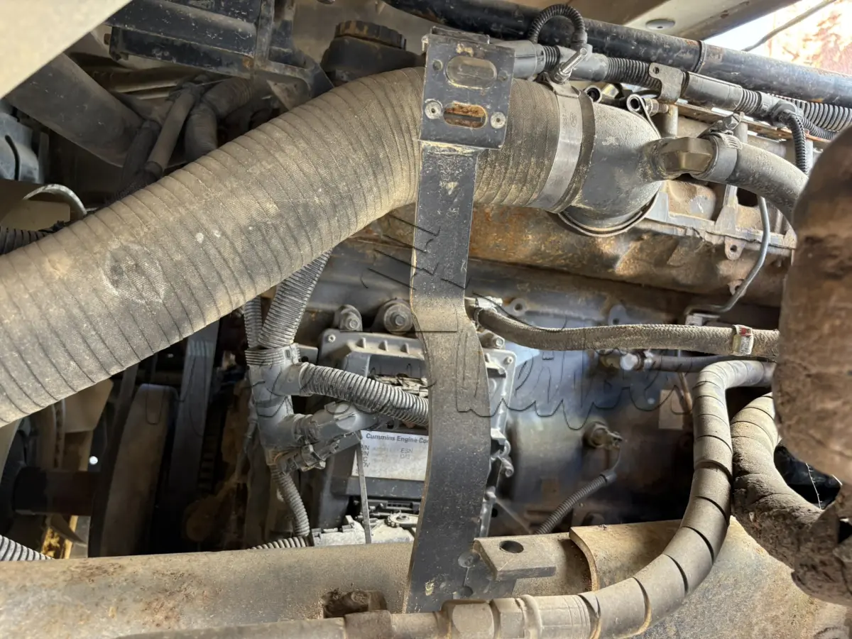 LOTE 005 - Caminhão