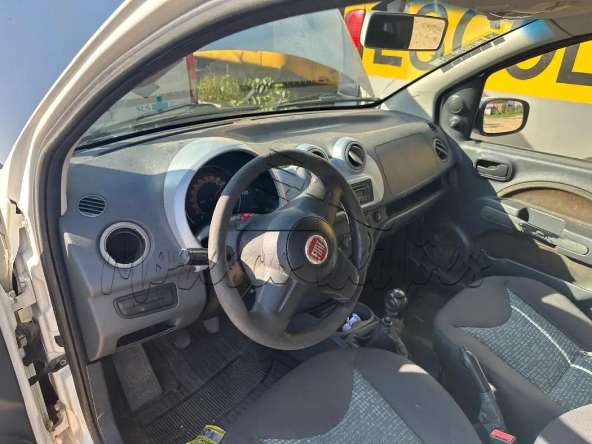 LOTE 022 - Automóvel