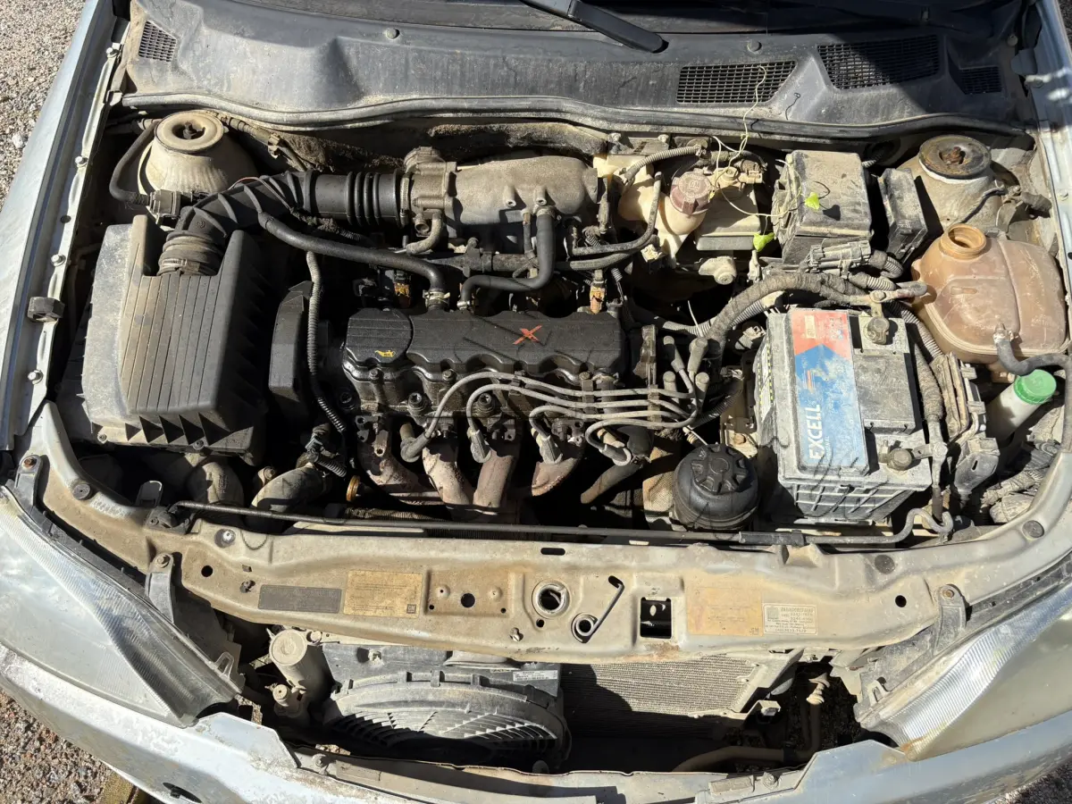 LOTE 003 - Automóvel