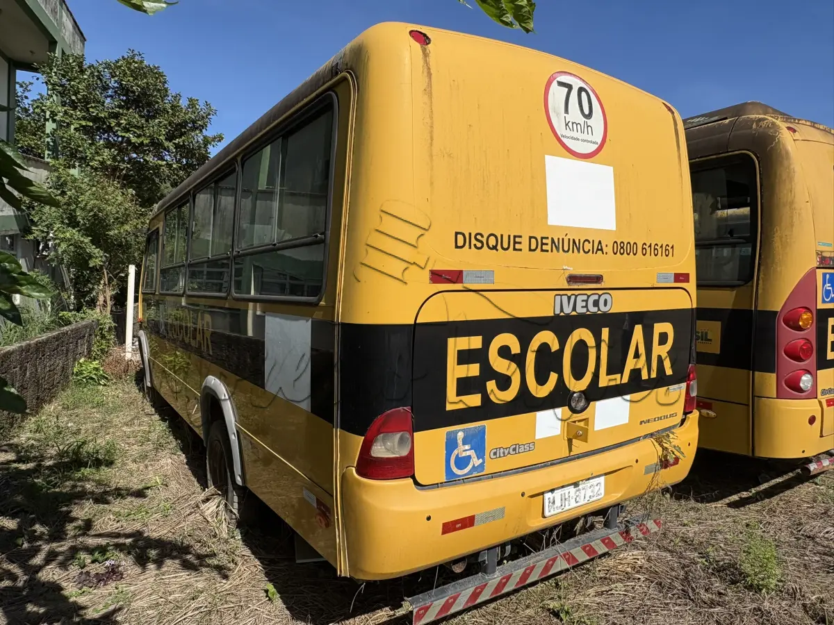LOTE 017 - Micro Ônibus