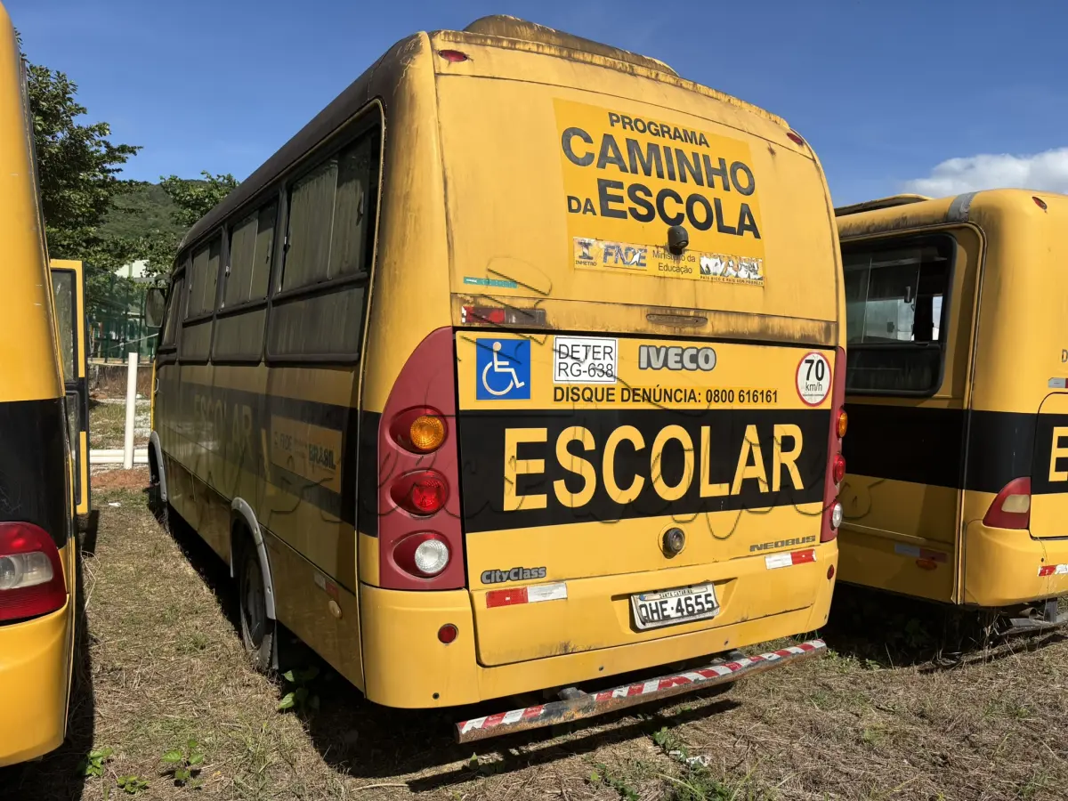 LOTE 010 - Micro Ônibus