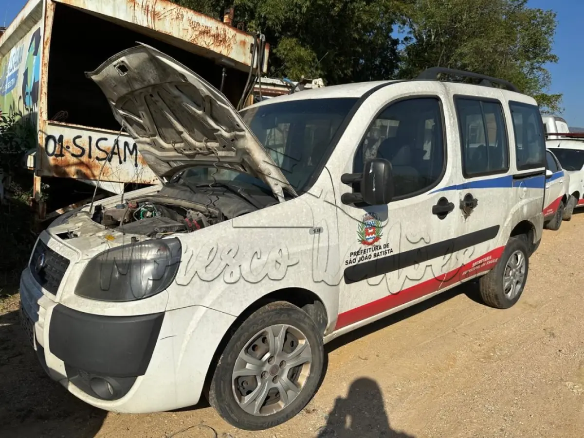 LOTE 013 - Automóvel