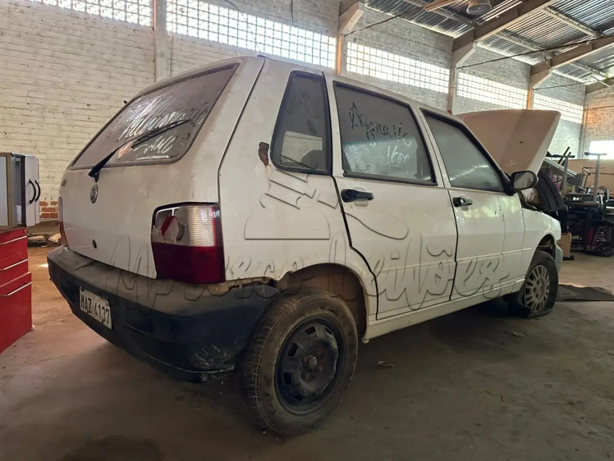 LOTE 003 - Automóvel