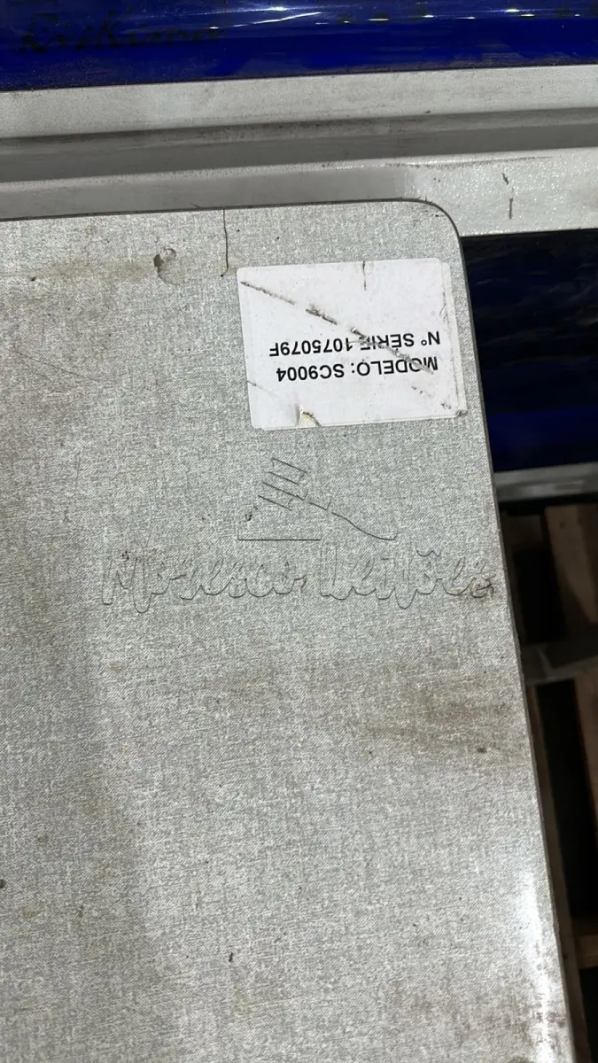 LOTE 001 - maquina de costura