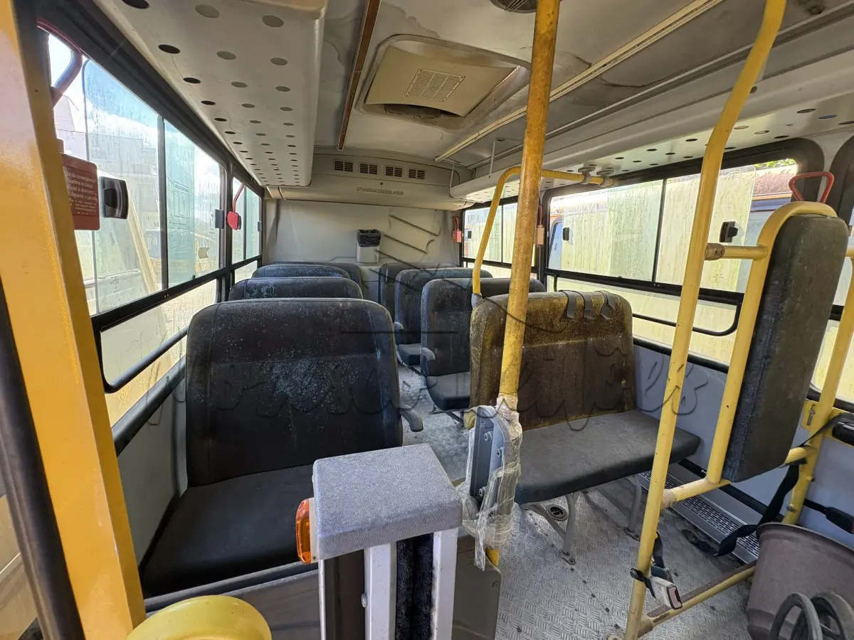 LOTE 010 - Micro Ônibus