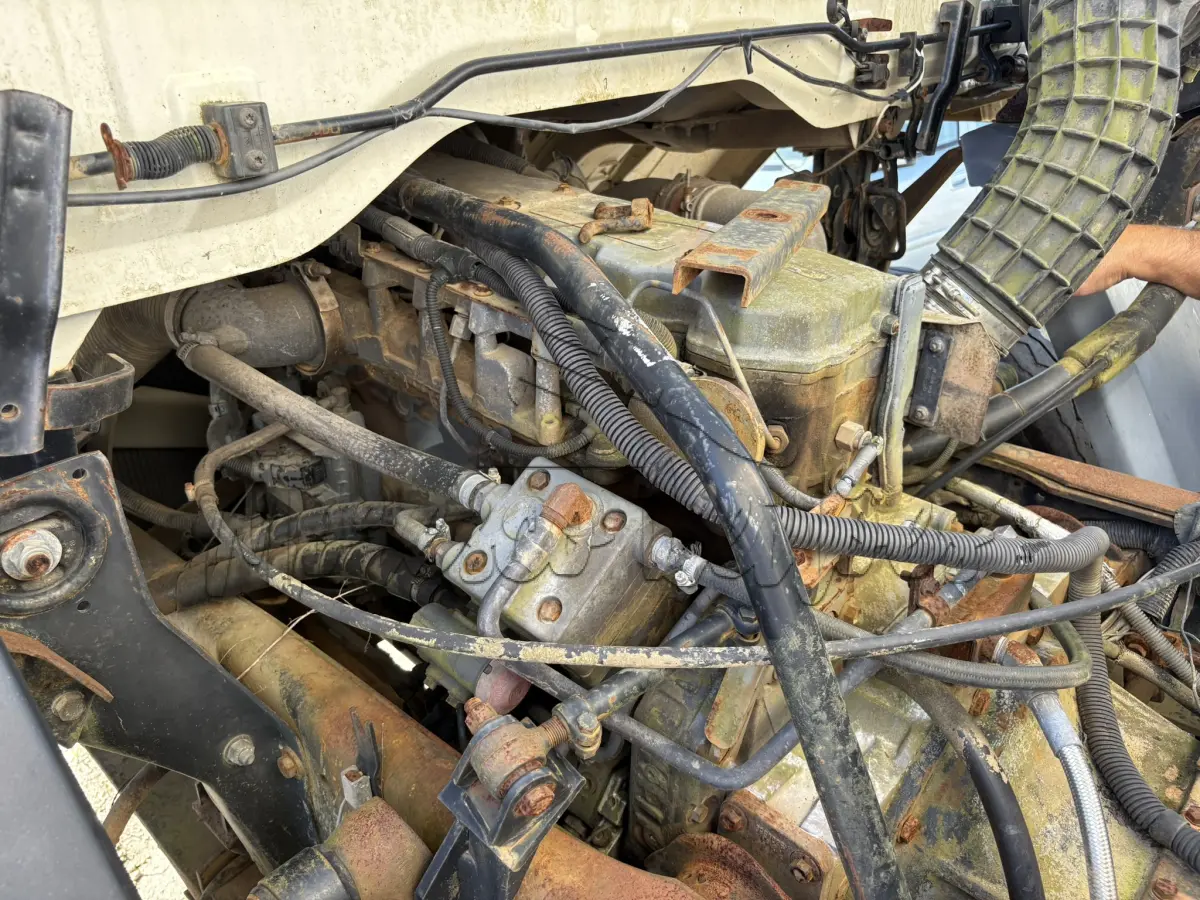 LOTE 005 - Caminhão