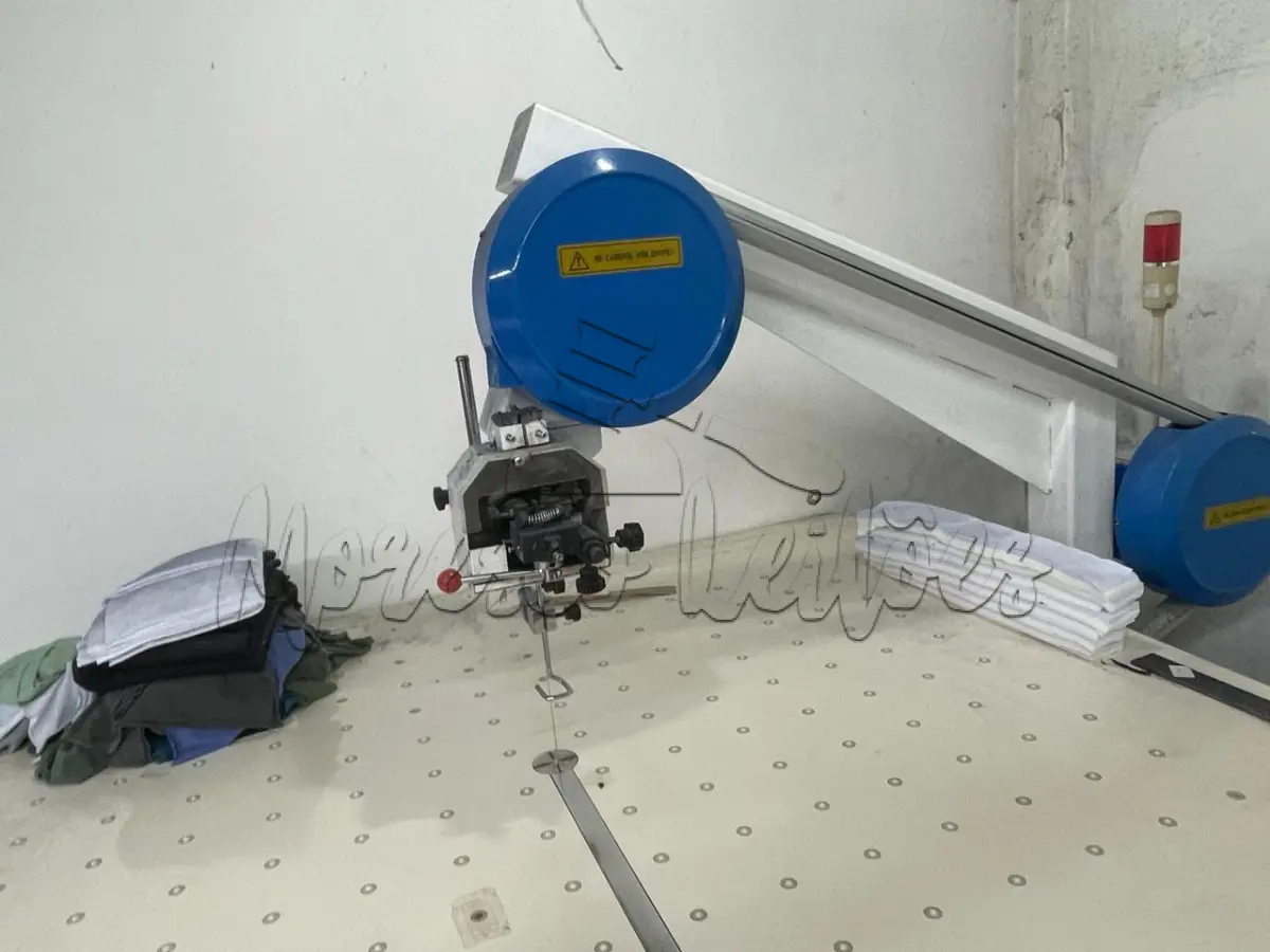 LOTE 001 - maquina de cortar viéis