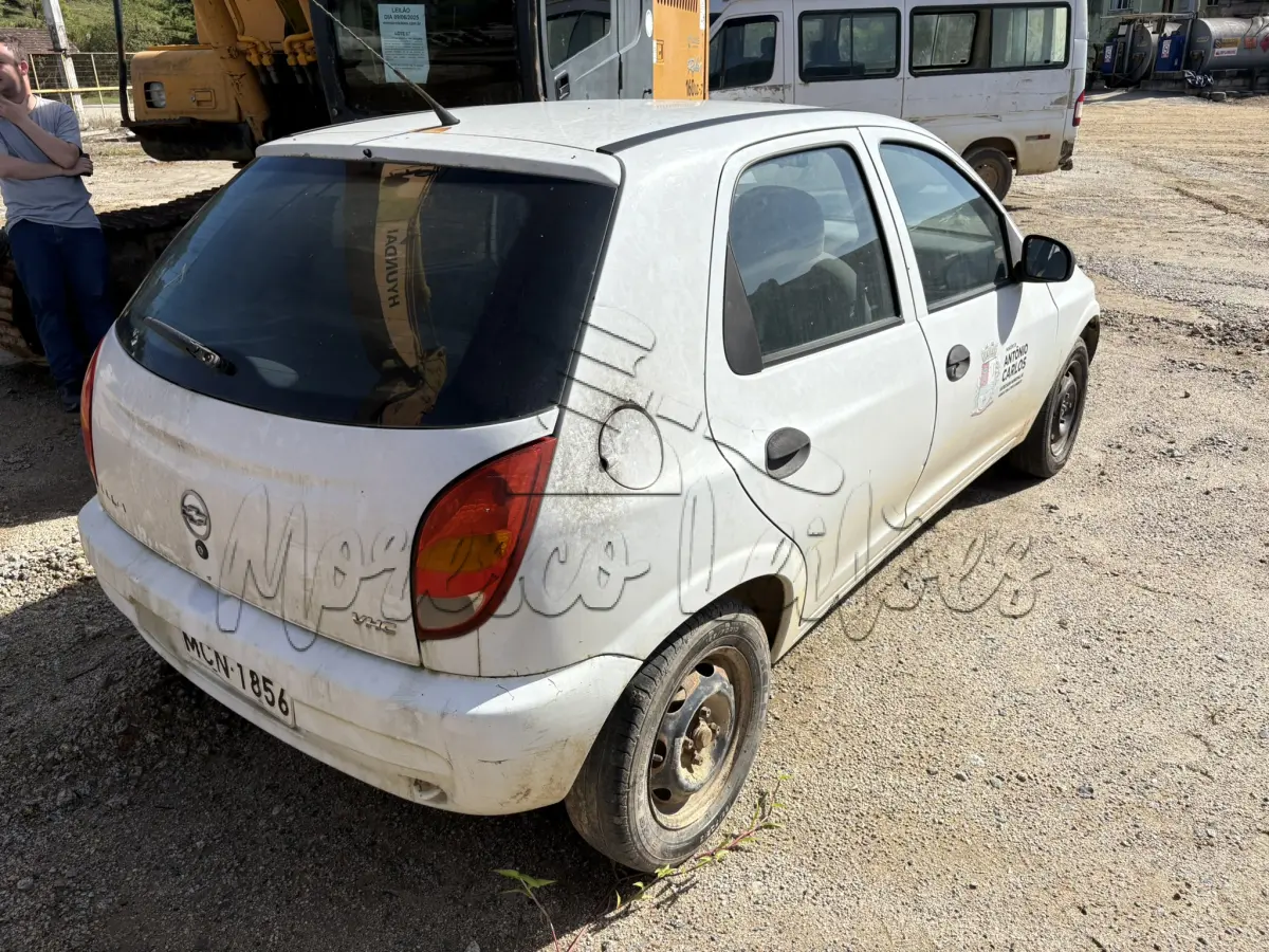 LOTE 014 - Automóvel