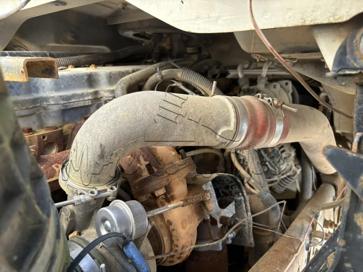 LOTE 005 - Caminhão