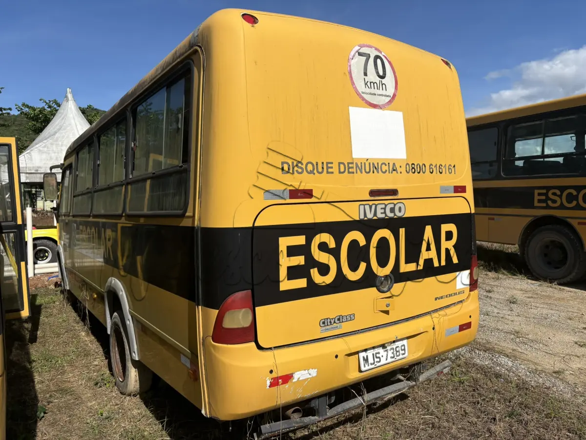 LOTE 009 - Micro Ônibus