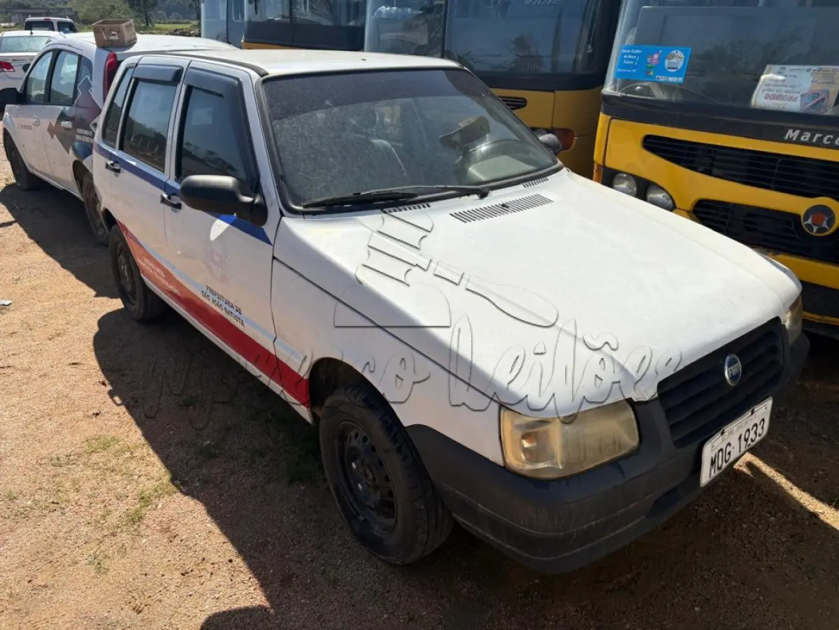 LOTE 021 - Automóvel