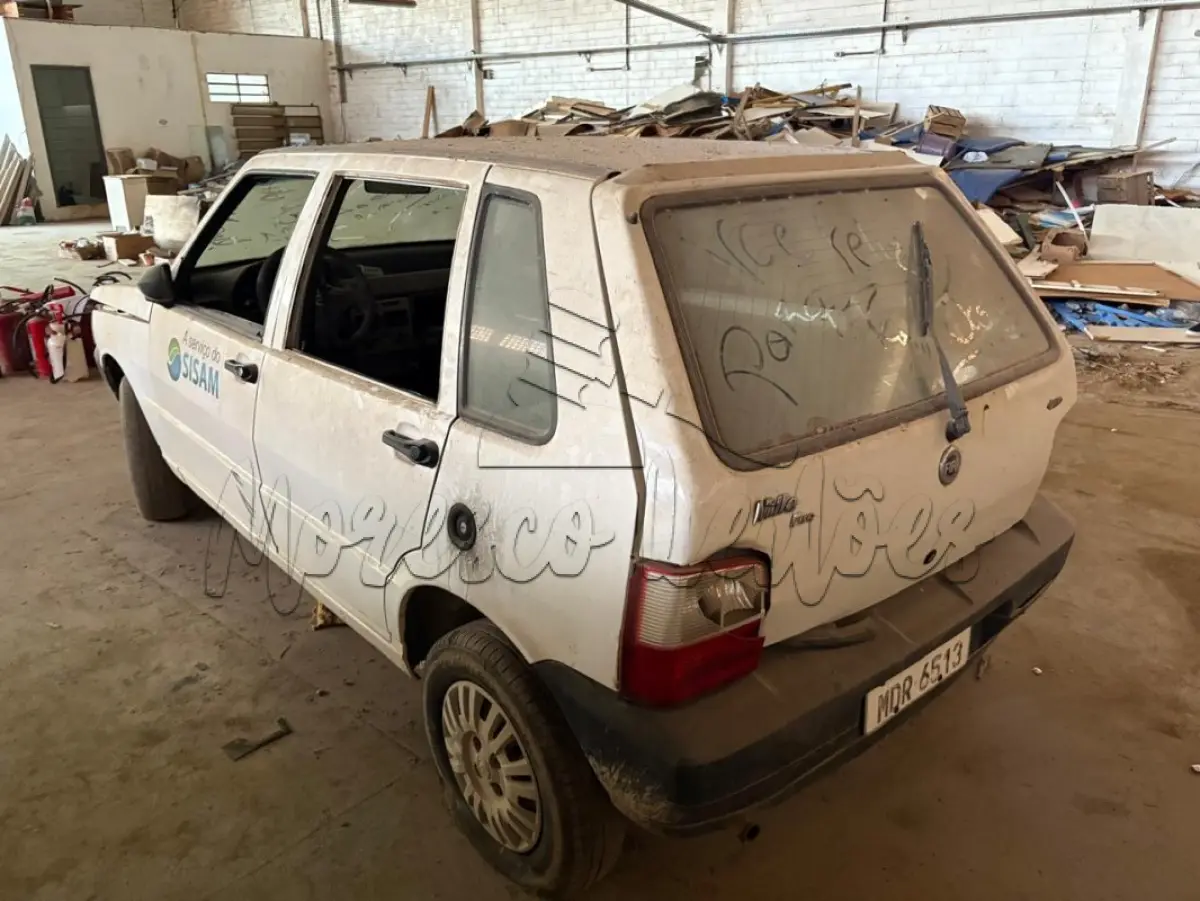 LOTE 002 - Automóvel