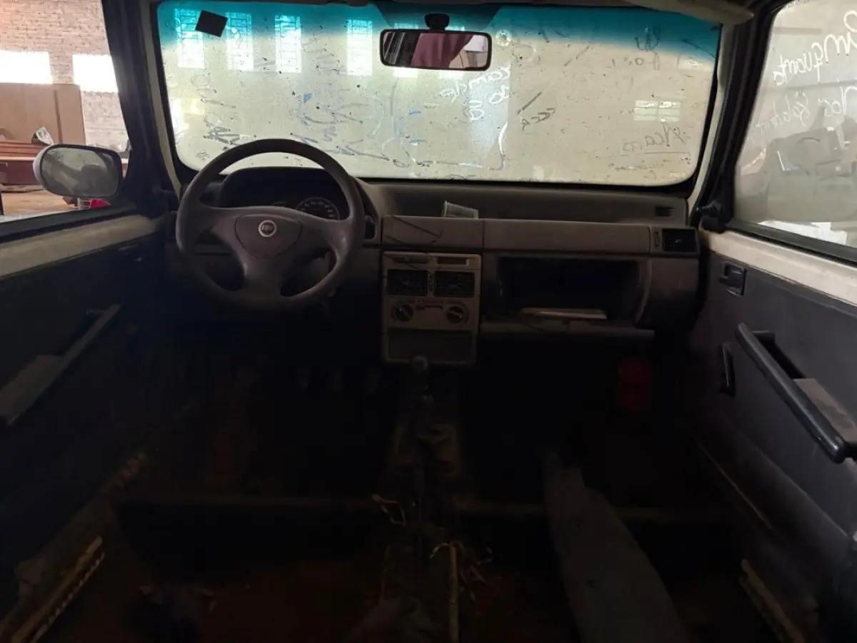 LOTE 002 - Automóvel