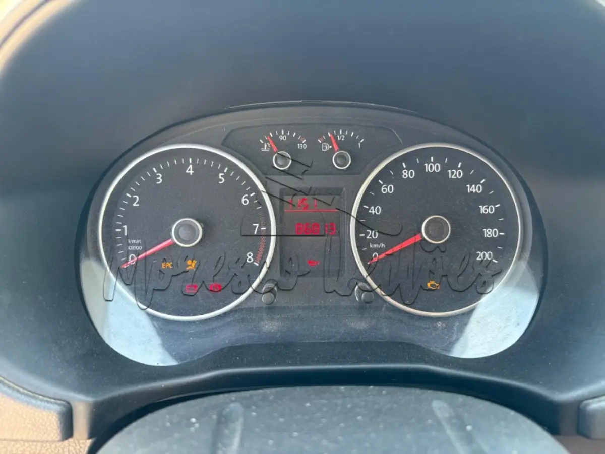 LOTE 018 - Automóvel