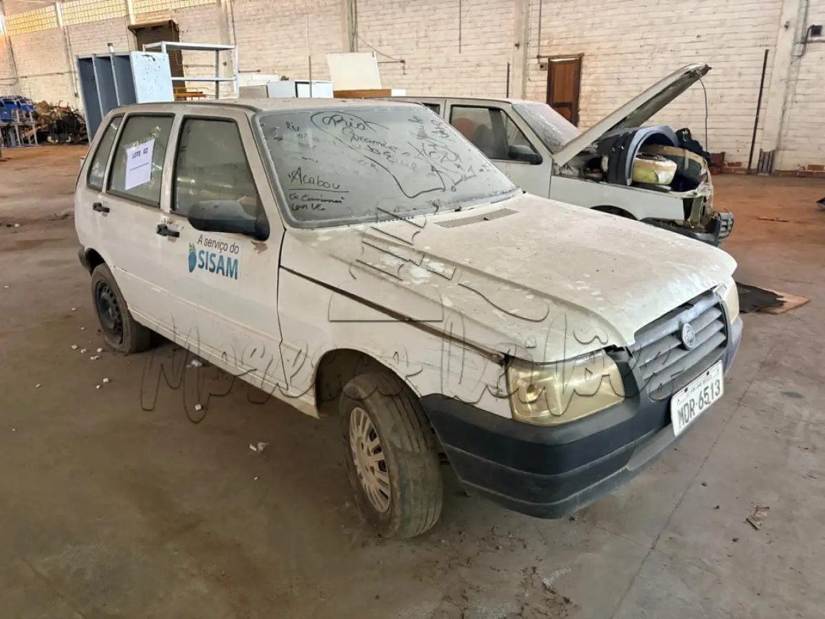 LOTE 002 - Automóvel