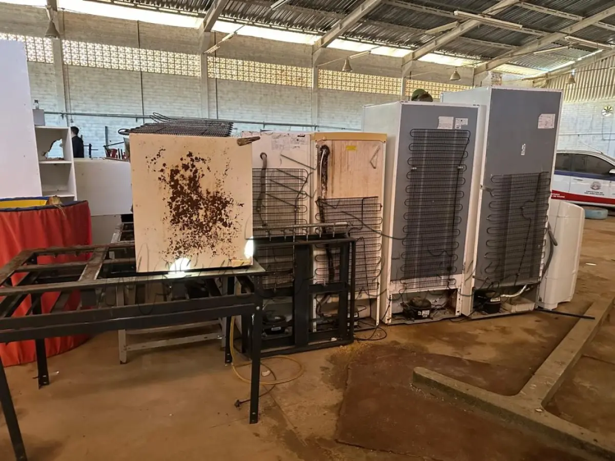 LOTE 034 - Eletrodomésticos