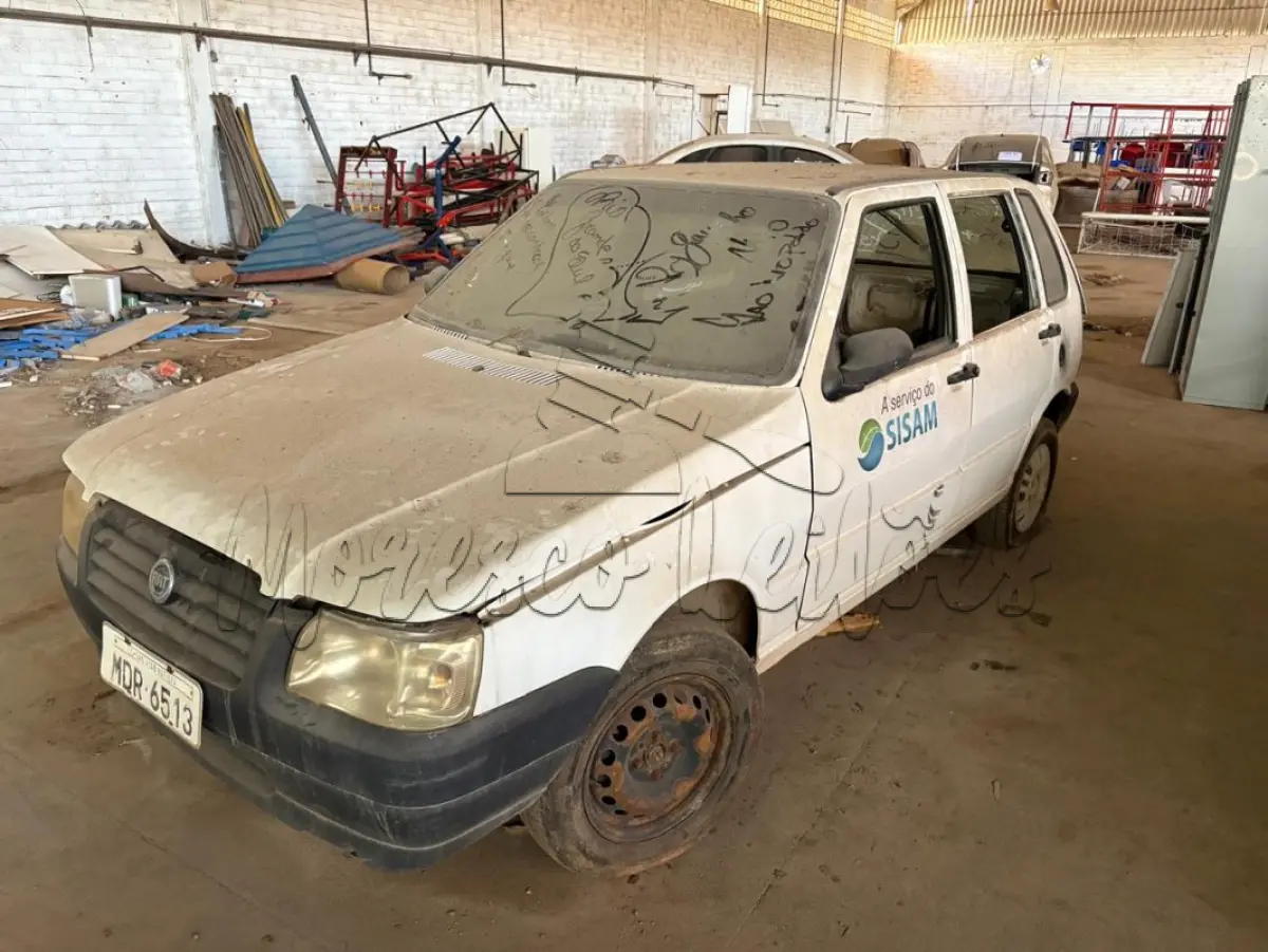 LOTE 002 - Automóvel