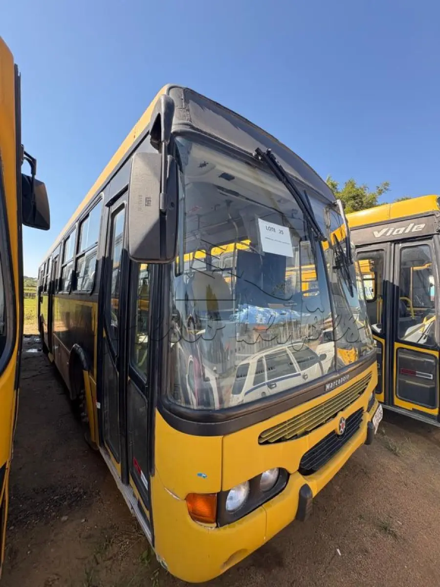 LOTE 025 - Ônibus