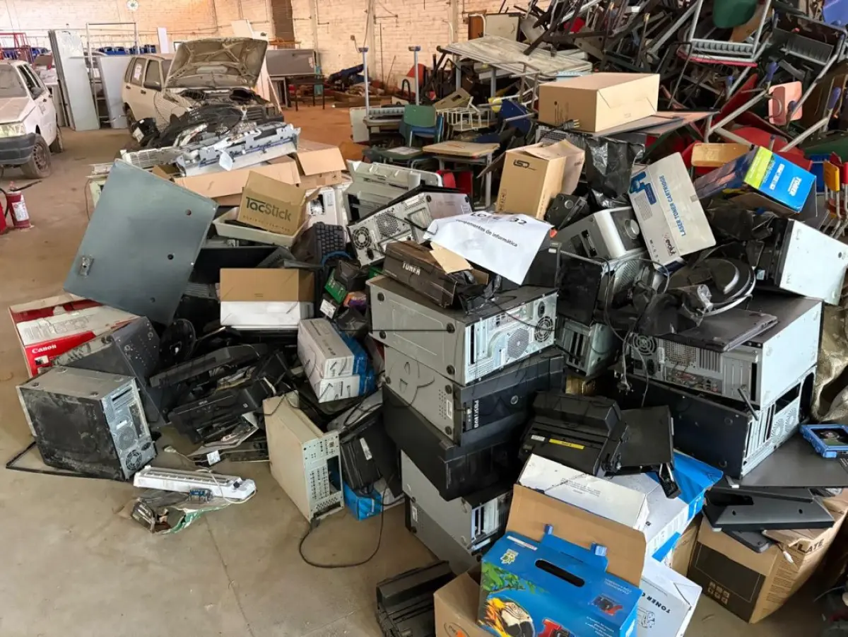 LOTE 032 - Informática