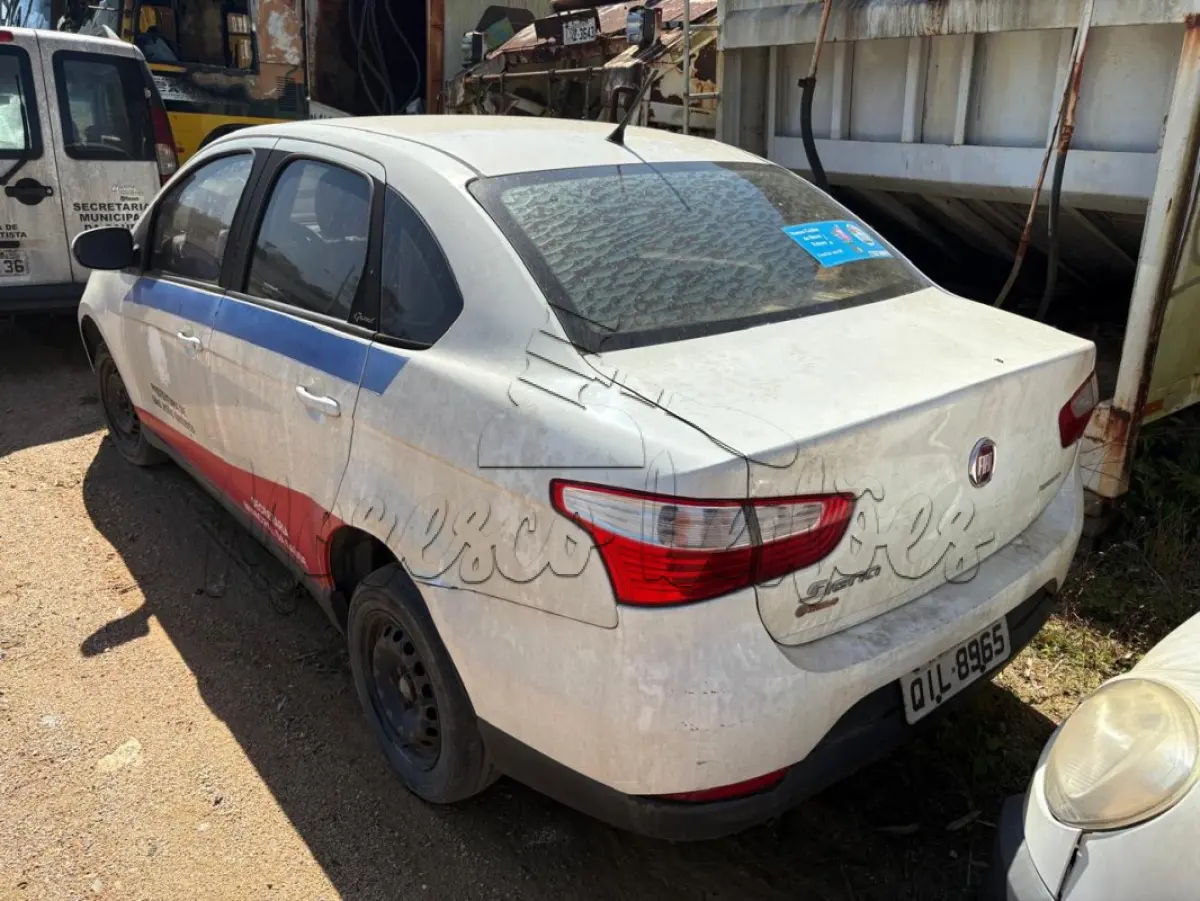 LOTE 014 - Automóvel