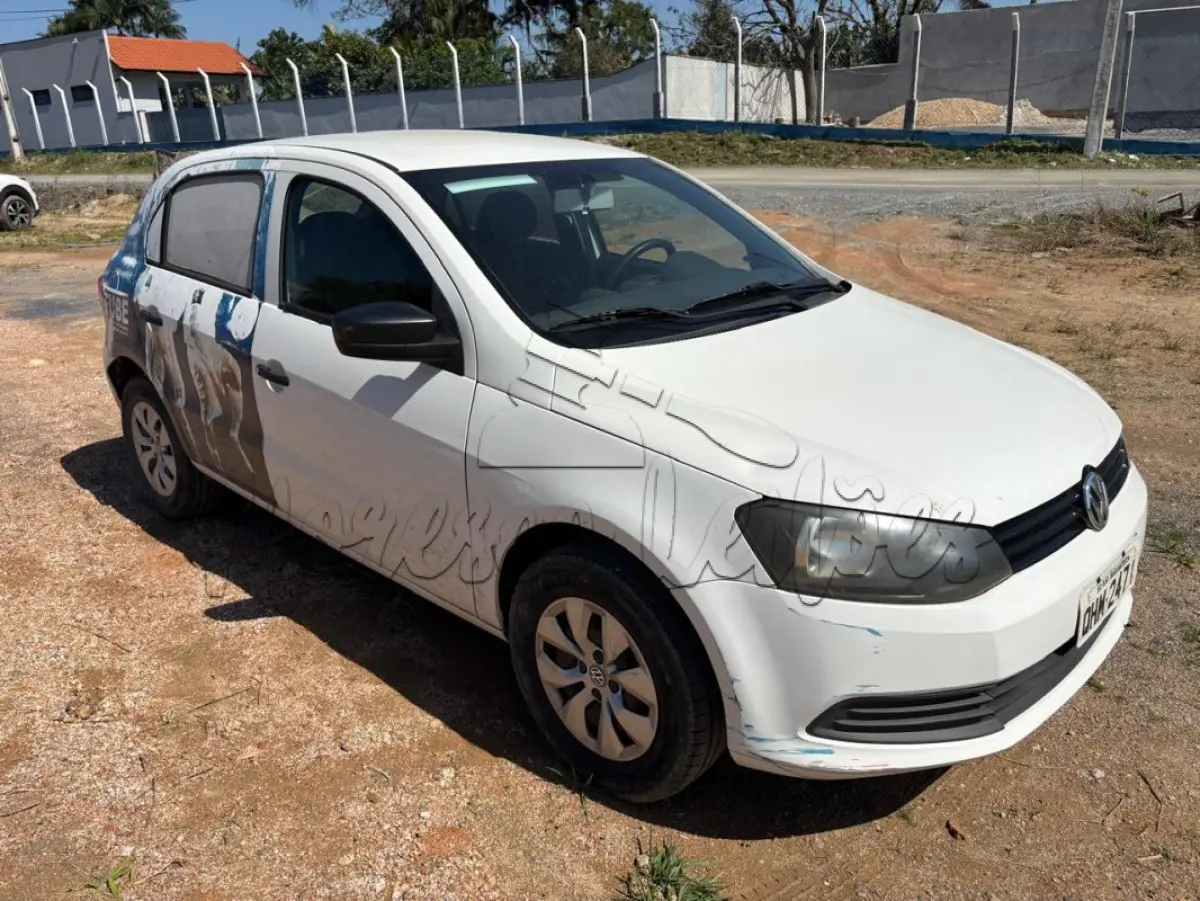 LOTE 018 - Automóvel