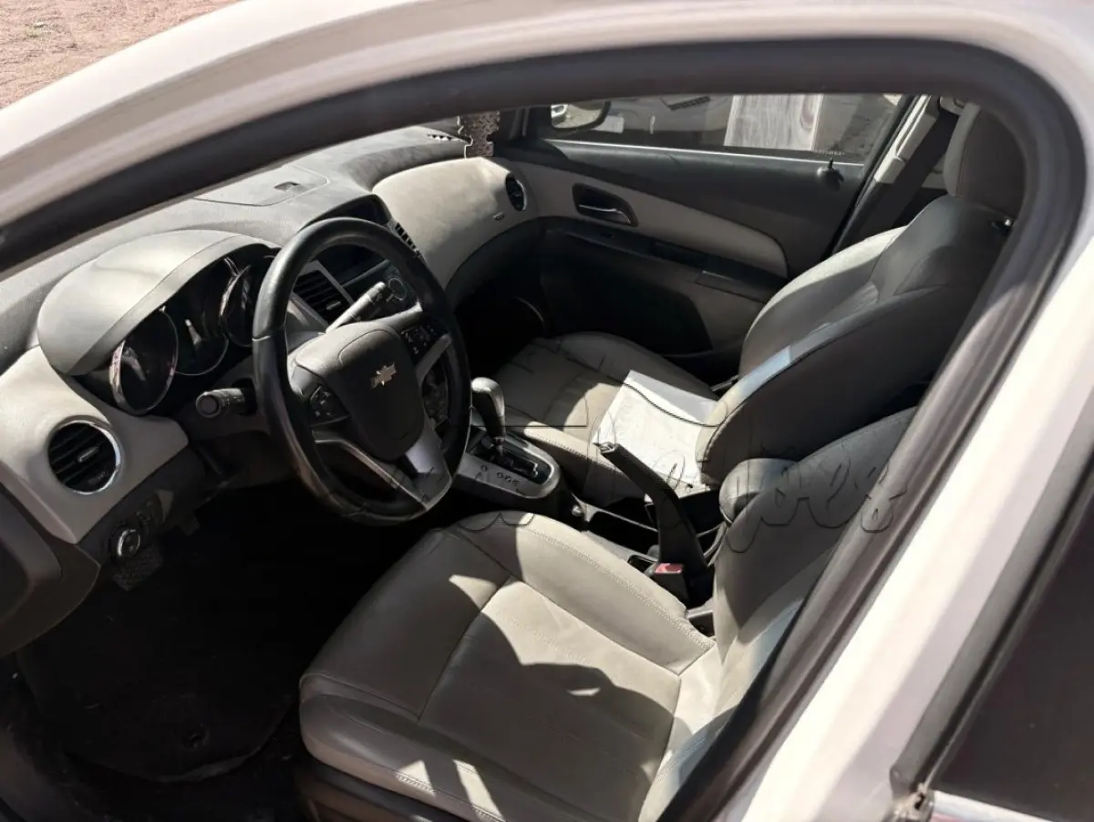 LOTE 017 - Automóvel