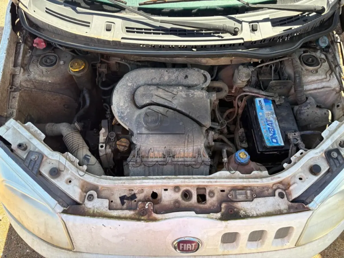 LOTE 009 - Automóvel