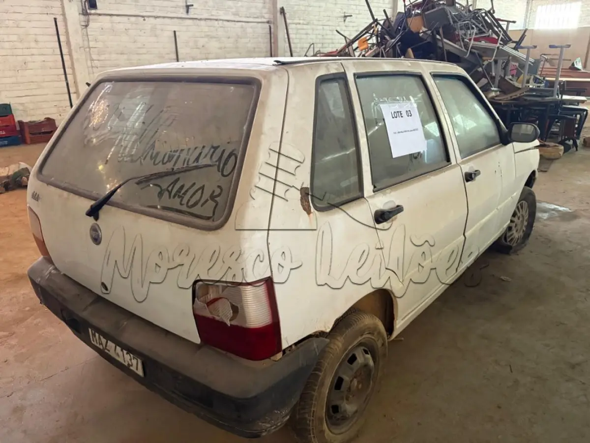 LOTE 003 - Automóvel