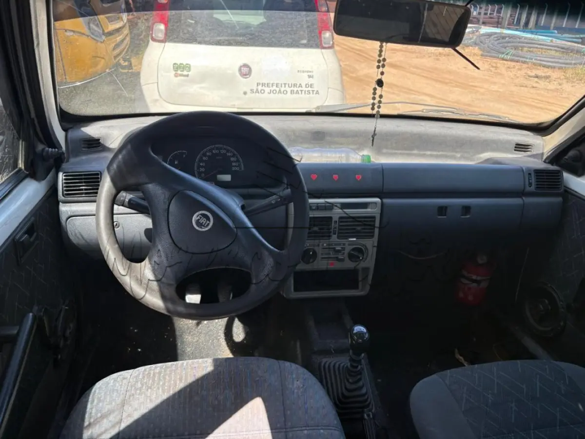 LOTE 021 - Automóvel