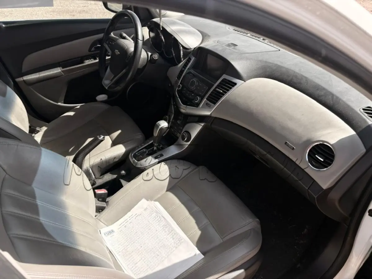 LOTE 017 - Automóvel