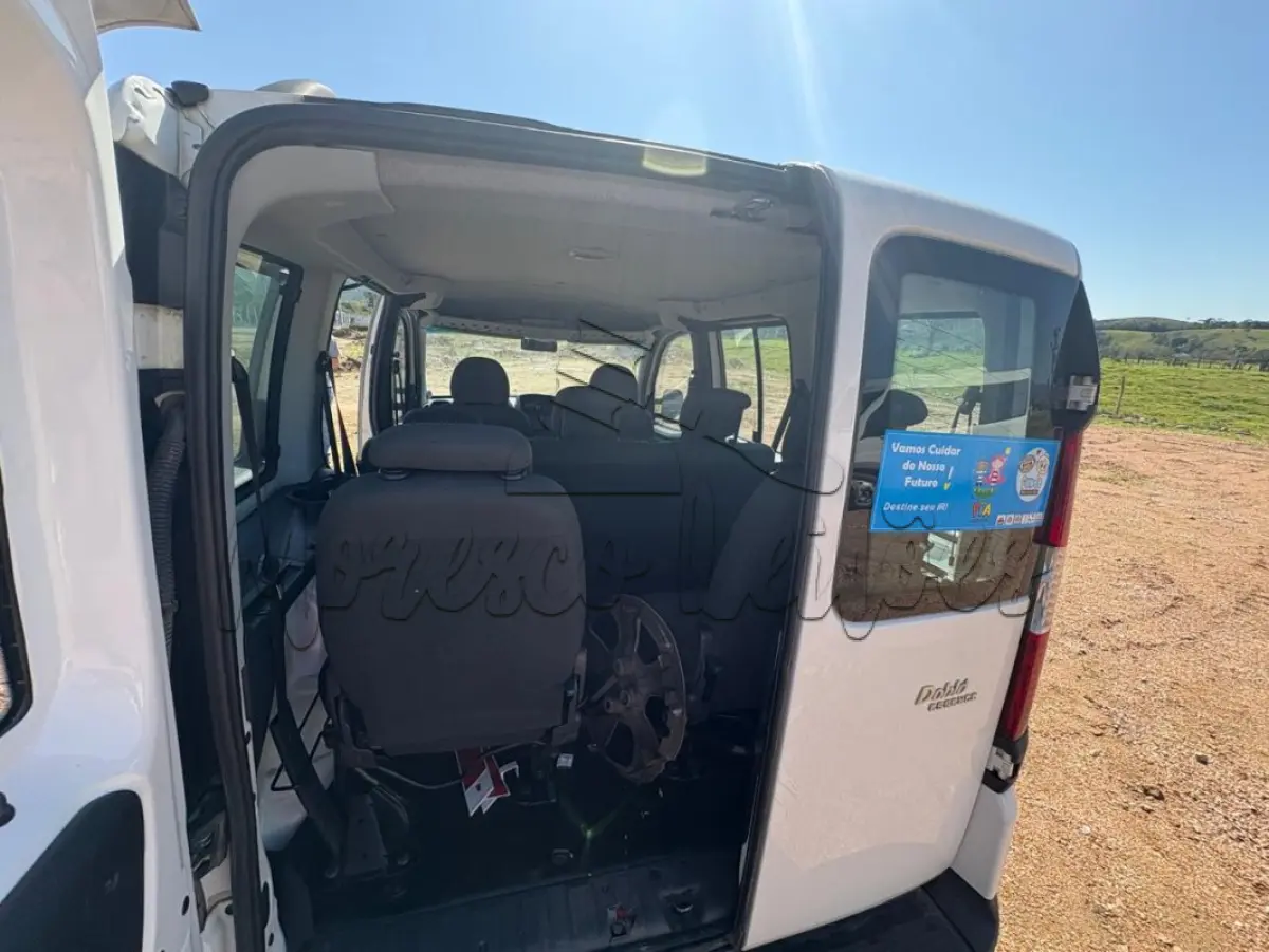 LOTE 012 - Automóveis