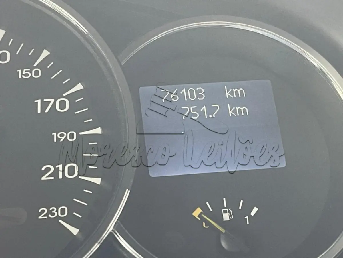 LOTE 006 - Automóvel