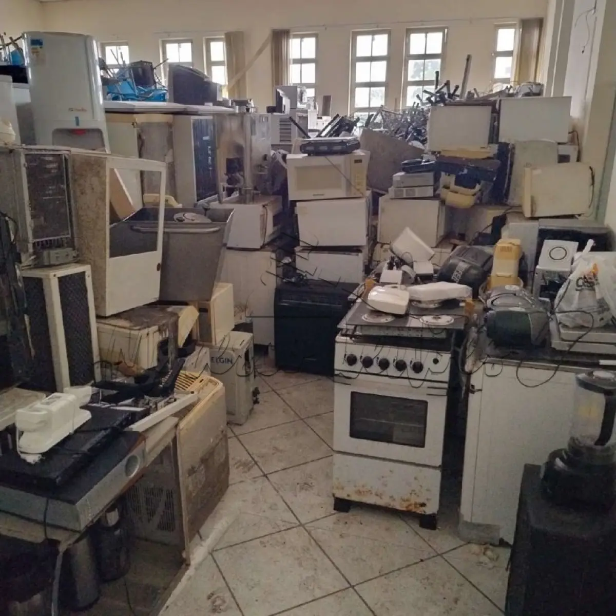 LOTE 001 - Sucatas em Geral