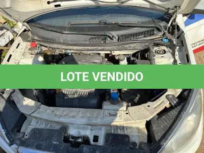 LOTE 014 - Automóvel