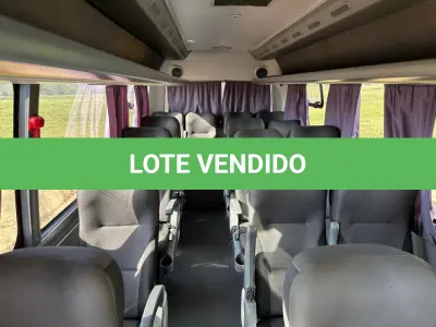 LOTE 008 - Microônibus