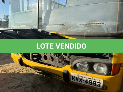 LOTE 024 - Ônibus