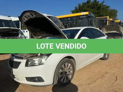 LOTE 017 - Automóvel