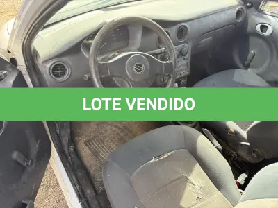 LOTE 014 - Automóvel