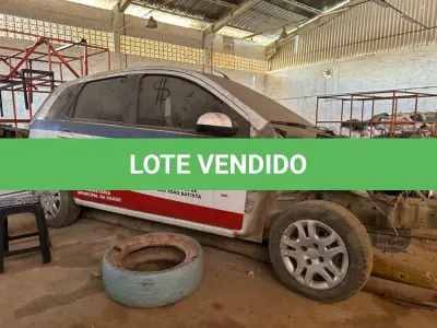 LOTE 004 - Automóvel