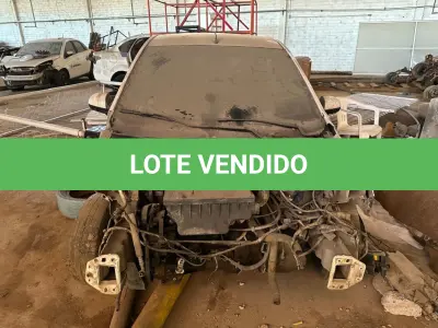 LOTE 004 - Automóvel
