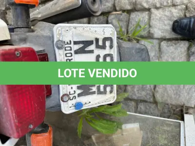 LOTE 003 - Motocicleta