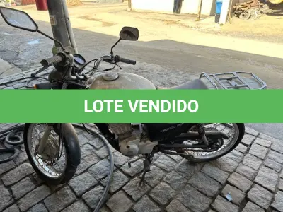 LOTE 003 - Motocicleta