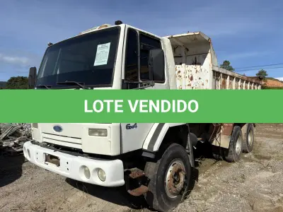 LOTE 005 - Caminhão