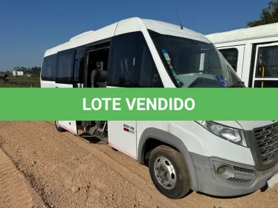 LOTE 008 - Microônibus