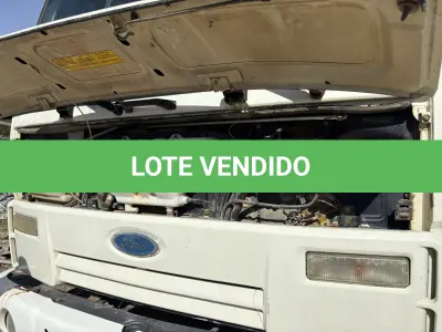 LOTE 005 - Caminhão