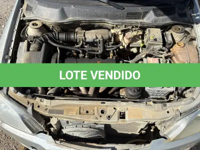 LOTE 003 - Automóvel