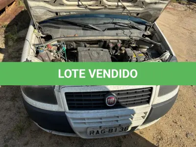 LOTE 013 - Automóvel