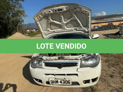 LOTE 010 - Automóvel